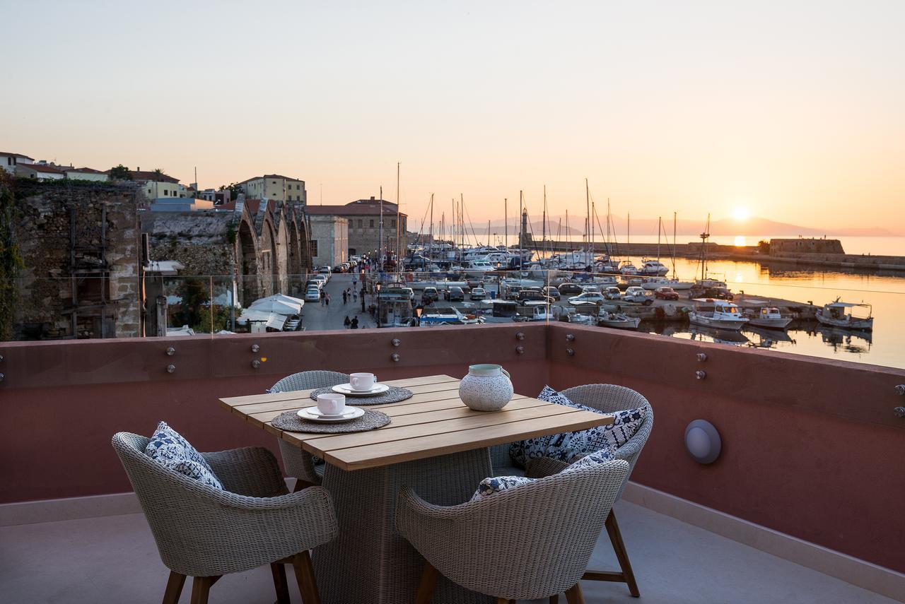 Avra Venetian Harbour * Chrissi Akti Chania